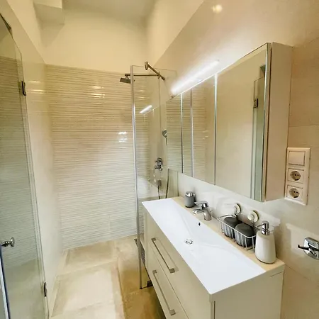 דירה Podmaniczky 27 By Corall