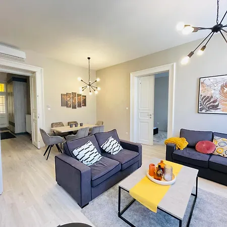 Podmaniczky 27 By Corall *